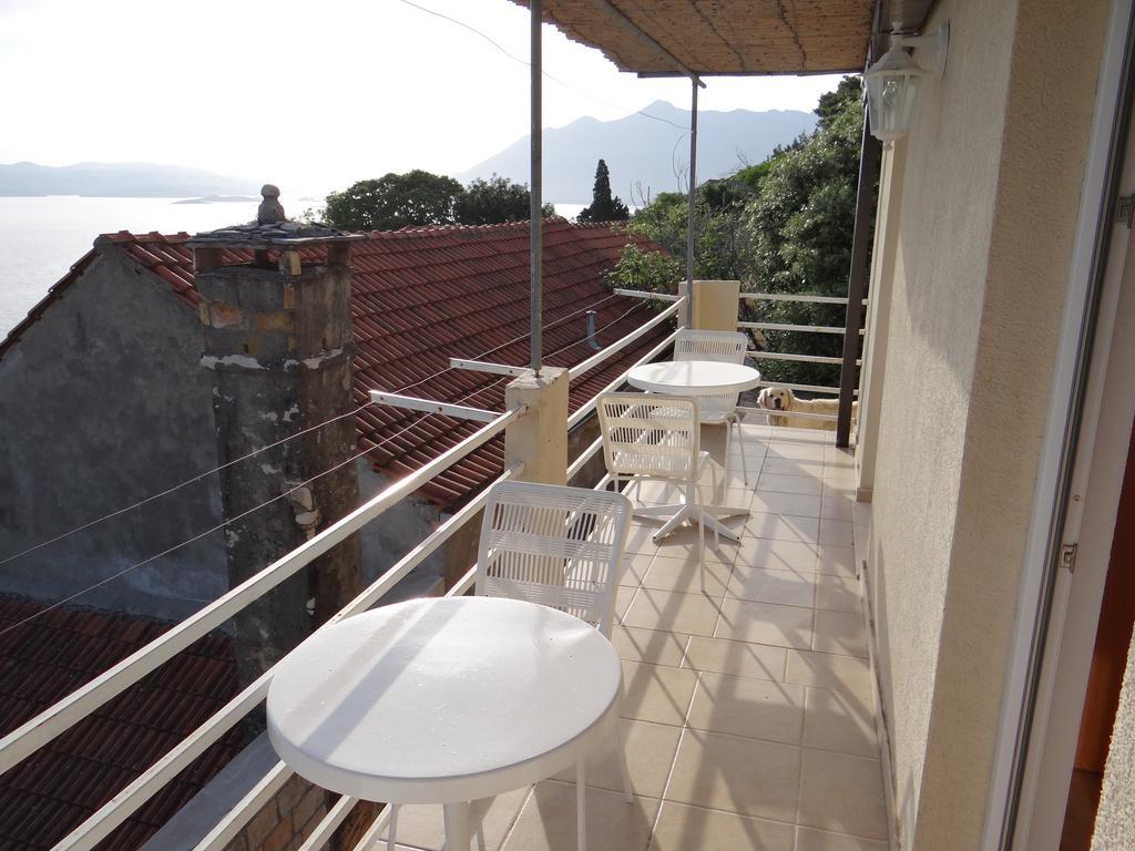 Holiday Home Milan Borje Orebić Rom bilde